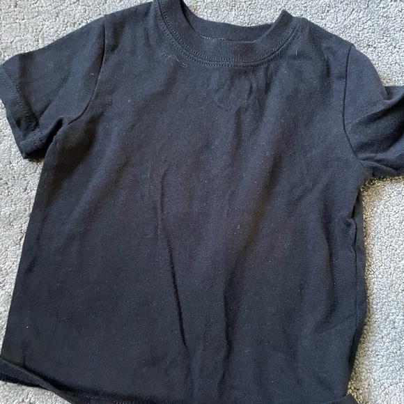 (2) Sets Boys 18 Months Outfits - Picture 6 of 7